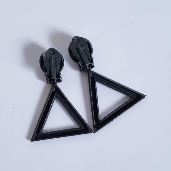 Vintage 80s ITALY Navy Blue Gunmetal Clip On Earrings geometric Triangle Large - Picture 3 of 7